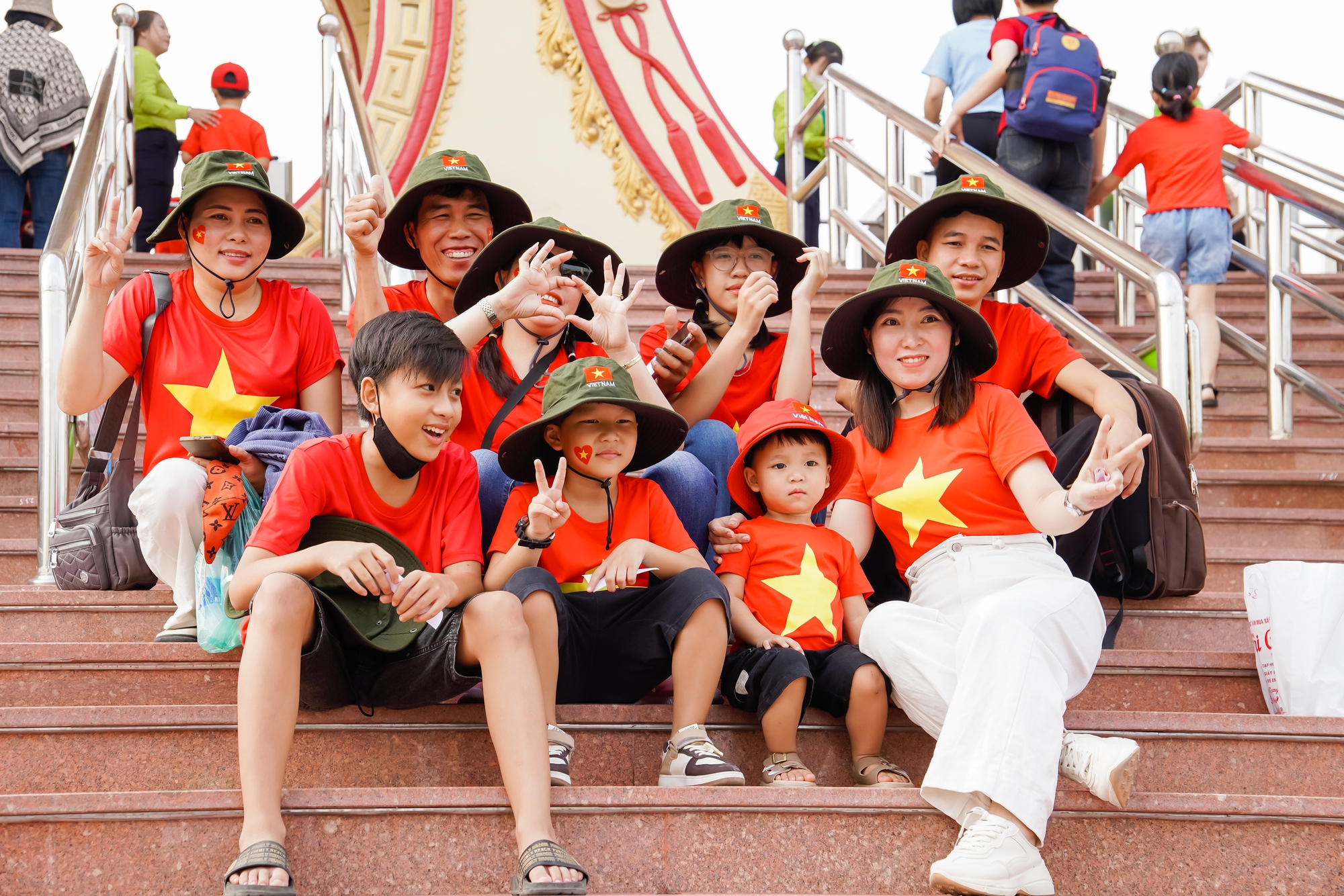 Du lịch TP HCM thu về hơn 15.700 tỉ đồng dịp lễ 30-4 - Ảnh 1