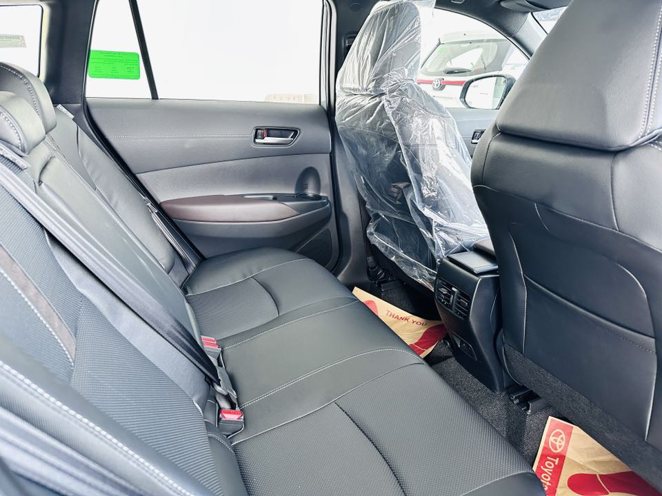 Toyota Corolla Cross giảm giá nhiều nhất 46 triệu đồng: Giá khởi điểm còn 779 triệu, càng làm khó nhóm 'đàn em' Seltos, Creta - Ảnh 8