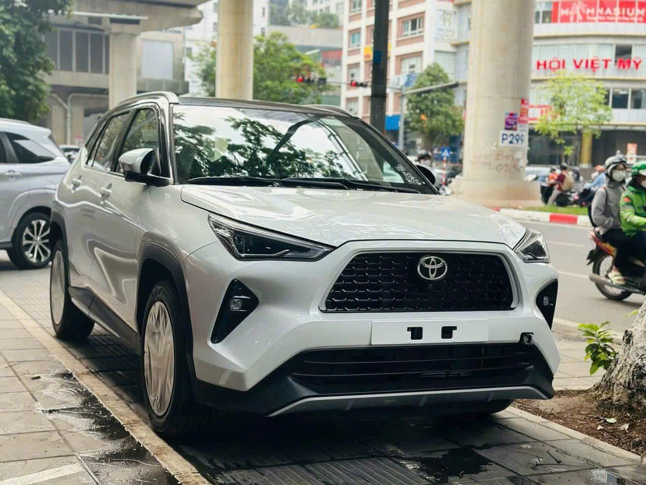 Toyota Corolla Cross giảm giá nhiều nhất 46 triệu đồng: Giá khởi điểm còn 779 triệu, càng làm khó nhóm 'đàn em' Seltos, Creta - Ảnh 9