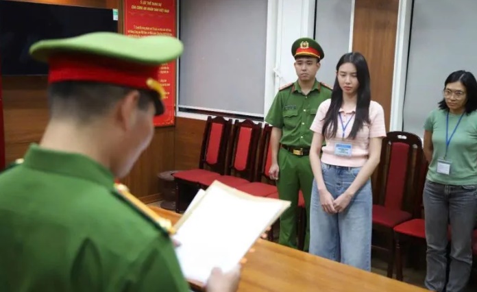 Ma trận quảng cáo: Khi người nổi tiếng “đánh cắp” niềm tin của người tiêu dùng - Ảnh 1