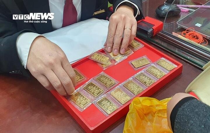 Thế giới nhiếu biến động, giá vàng tuần tới sẽ thế nào? - Ảnh 1