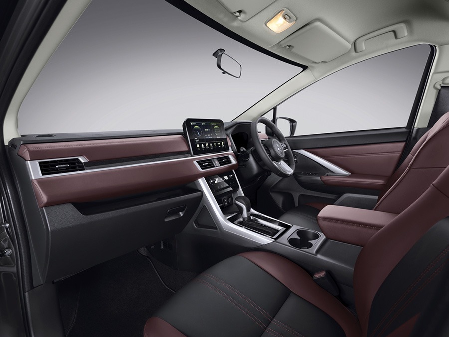 Mitsubishi Xpander 2025 ra mắt: Lưới tản nhiệt mới, màn hình to hơn, thêm túi khí, có camera 360, giá quy đổi khiến người Việt ao ước - Ảnh 16