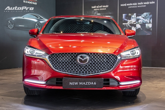 Toyota Camry giảm giá 100 triệu đồng tại đại lý: Bản 'base' còn hơn 1,1 tỷ, vẫn đắt hơn 200 triệu so với Mazda6 bản 'full' - Ảnh 2