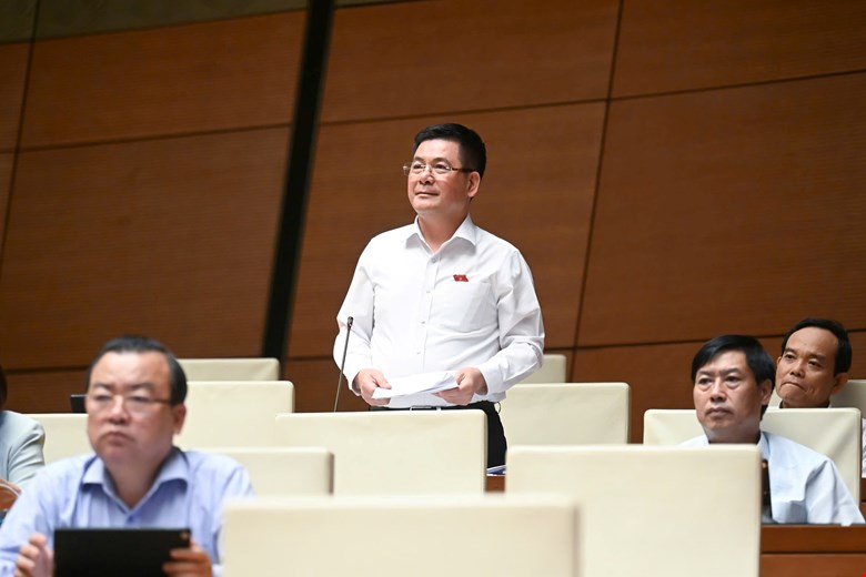 Bộ trưởng Bộ Công thương: Sẽ siết livestream bán hàng online - Ảnh 1