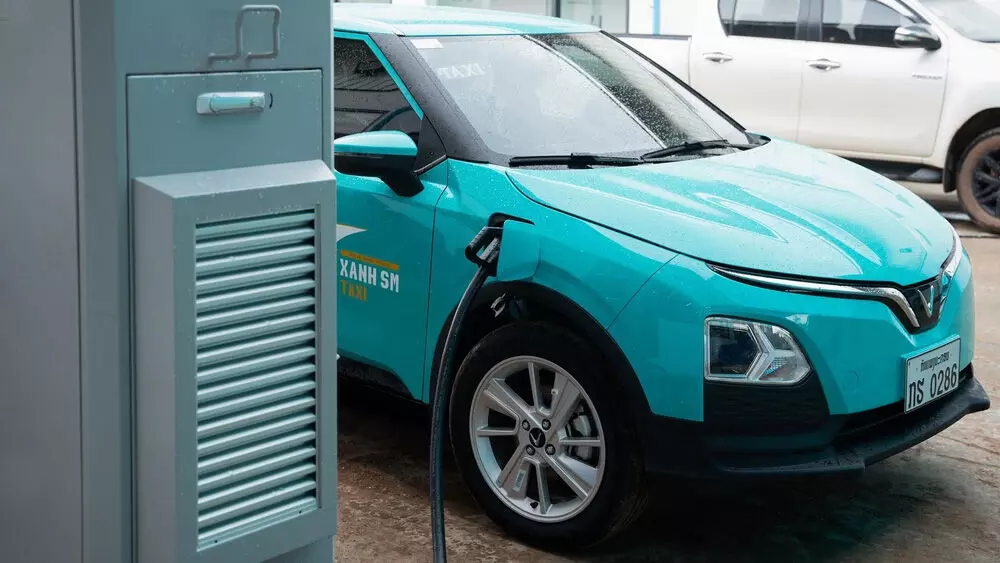 VinFast của tỷ phú Phạm Nhật Vượng có động thái lớn sau siêu dự án 2 tỷ USD: Khai thác thêm loạt 'mỏ vàng' mới, đưa Xanh SM gia nhập? - Ảnh 3