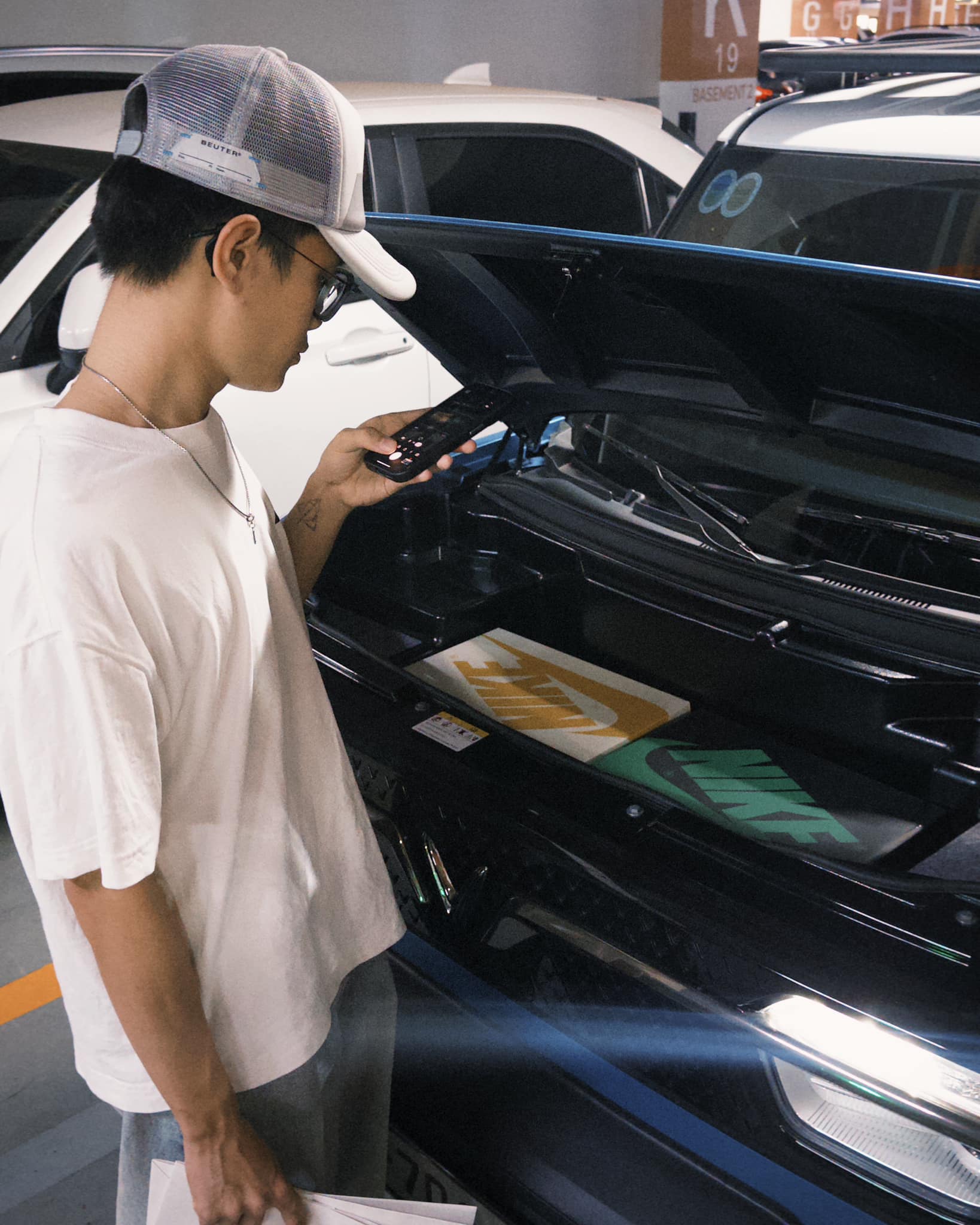 Tậu VinFast VF 3 dù đã có Ranger Raptor và Territory, 2 influencer ngành thời trang chia sẻ: ‘Lái bốc, dính ghế, định nghĩa cho phong cách gen Z’ - Ảnh 8