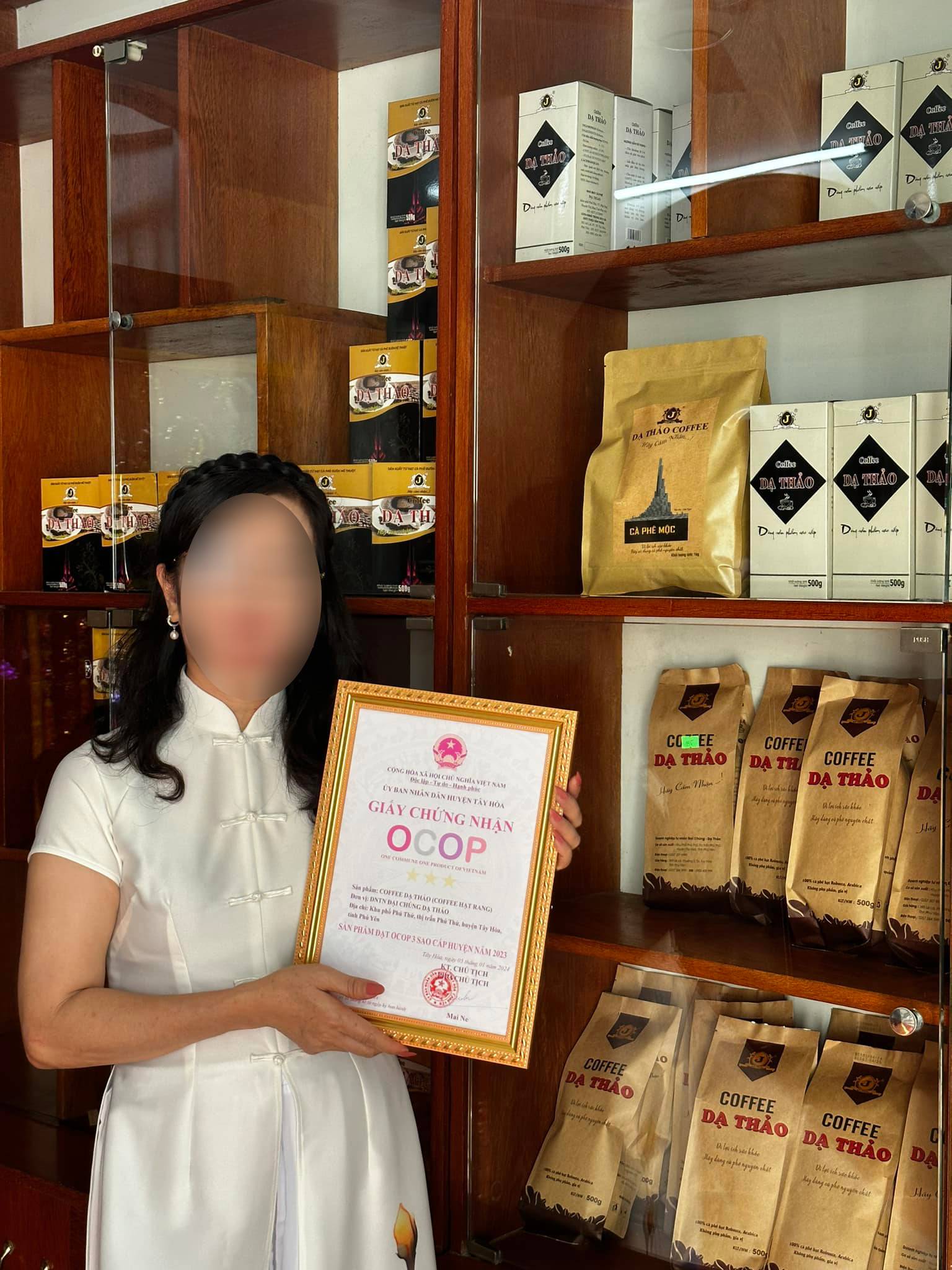 Cơ sở bán hơn 17 tấn cà phê giả từng quảng bá sản phẩm là "mộc nguyên chất", nổi tiếng thế nào ở Phú Yên? - Ảnh 3