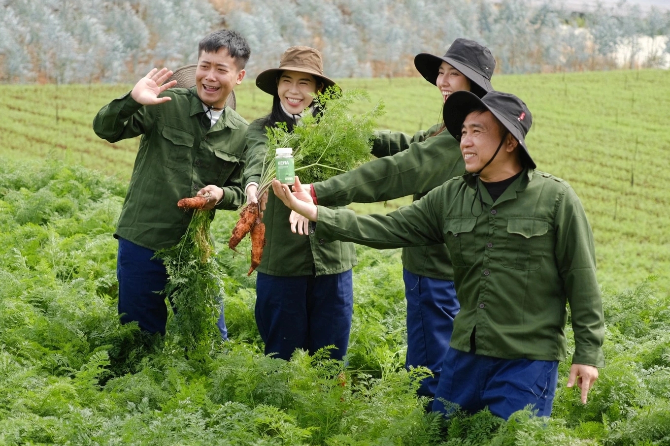 Chia sẻ đầu tiên của Tiến Nguyễn sau khi Quang Linh Vlogs, Hằng Du Mục bị bắt trong vụ KERA - Ảnh 4