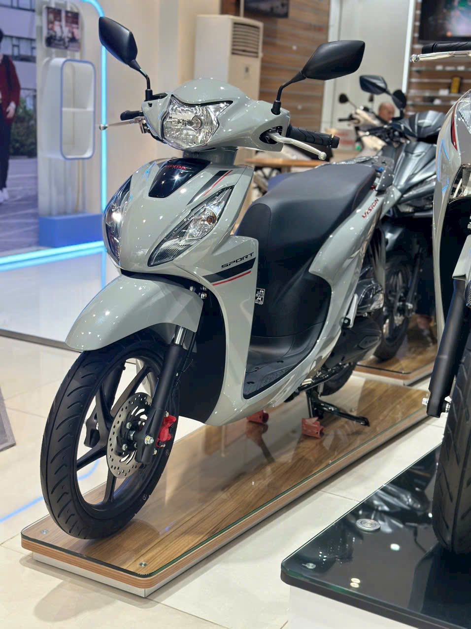 Honda Vision giảm hơn 20 triệu đồng so với thời điểm sốt giá - thấp hiếm có trong lịch sử - Ảnh 4