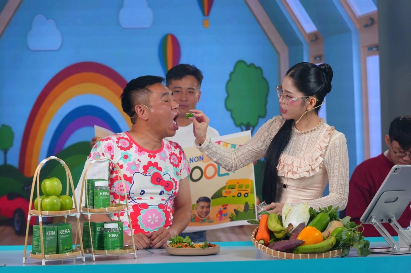 Chia sẻ đầu tiên của Tiến Nguyễn sau khi Quang Linh Vlogs, Hằng Du Mục bị bắt trong vụ KERA - Ảnh 5