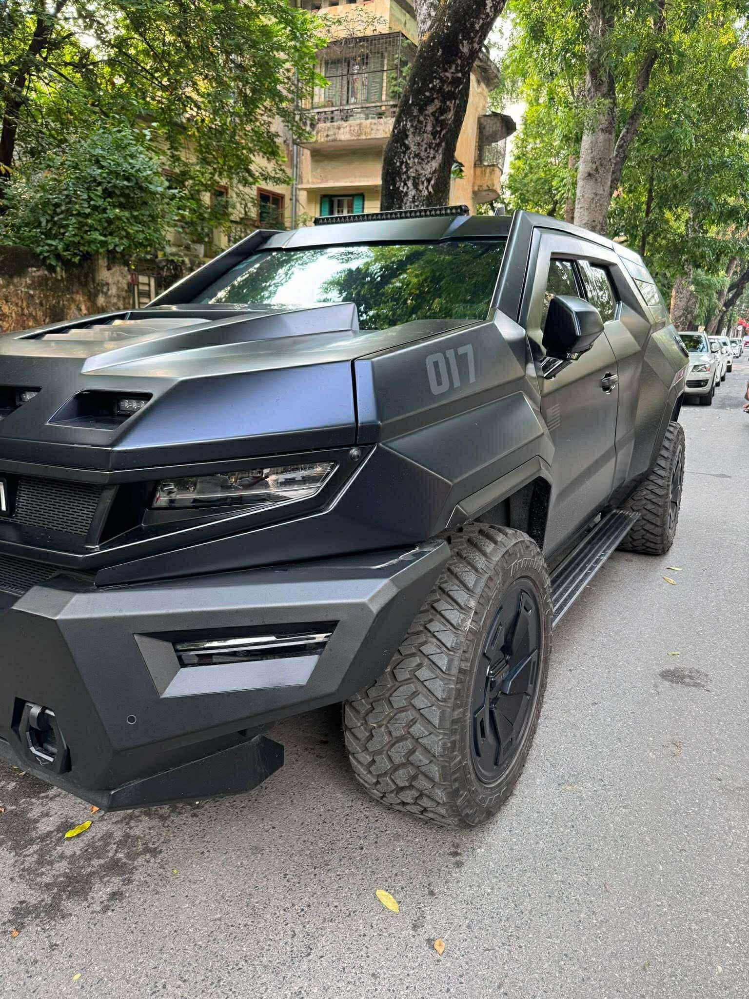 ‘Khủng long’ Rezvani Vengeance xuất hiện tại Hà Nội: Hầm hố như xe quân sự, tùy chọn chống đạn, giá ngang siêu xe - Ảnh 1