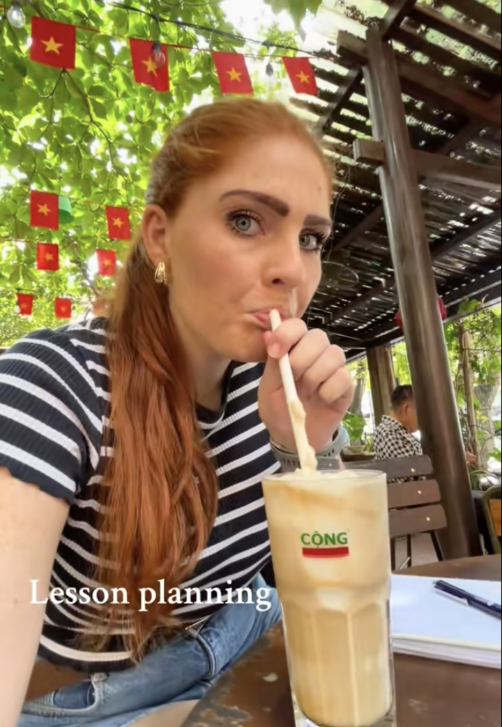 Sốt clip cô gái Tây cười tít khoe chùm vải ngon mua với giá 30 nghìn đồng/kg - Ảnh 6