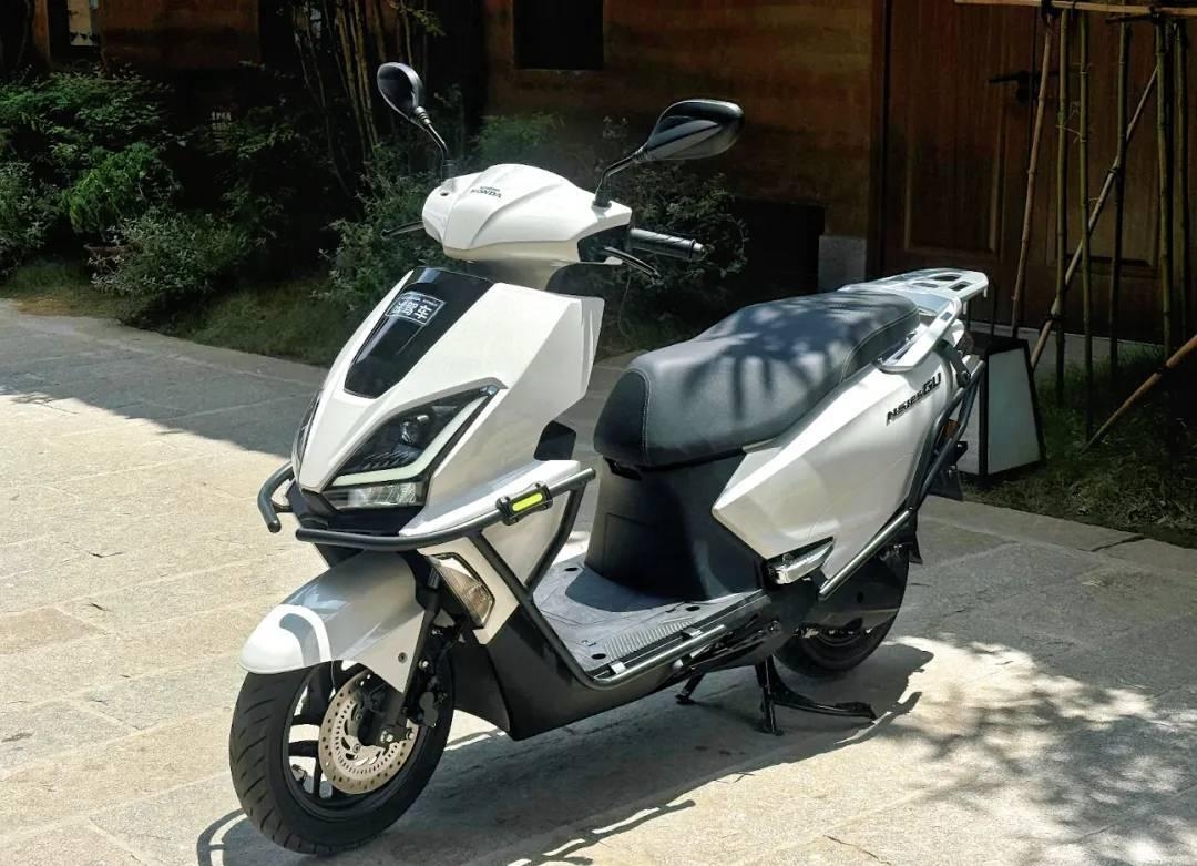 Siêu phẩm đình đám của Honda mở bán: Xịn như Air Blade, giá chỉ 32 triệu đồng, Vision có bị thay thế? - Ảnh 2