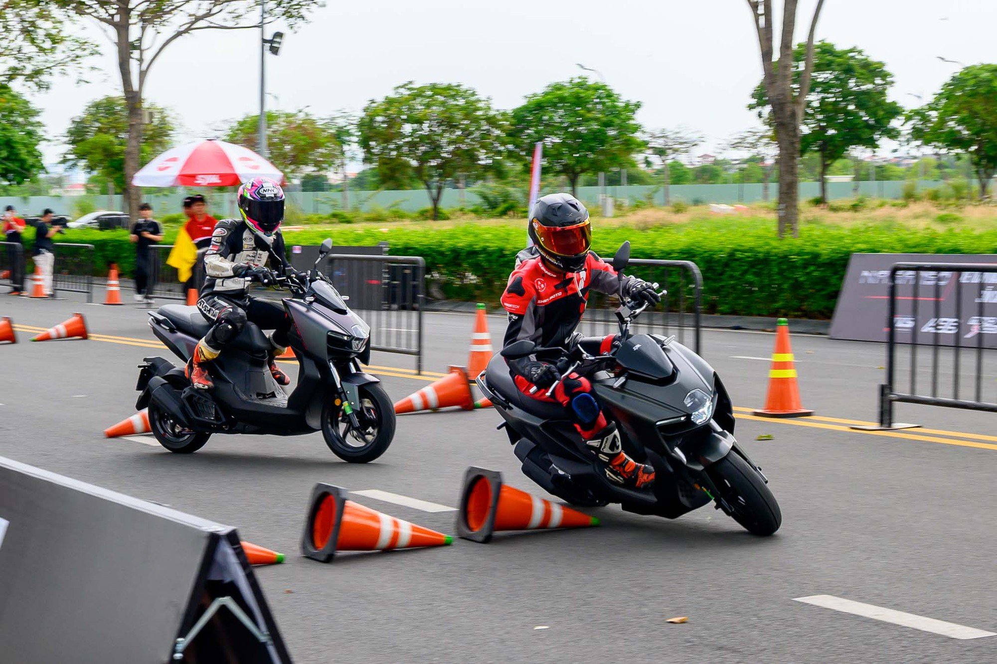 Xe tay ga vừa ra mắt của Yamaha xứng danh 'vua công nghệ' nhưng có thực sự đáng mua hơn xe Honda, SYM? - Ảnh 6