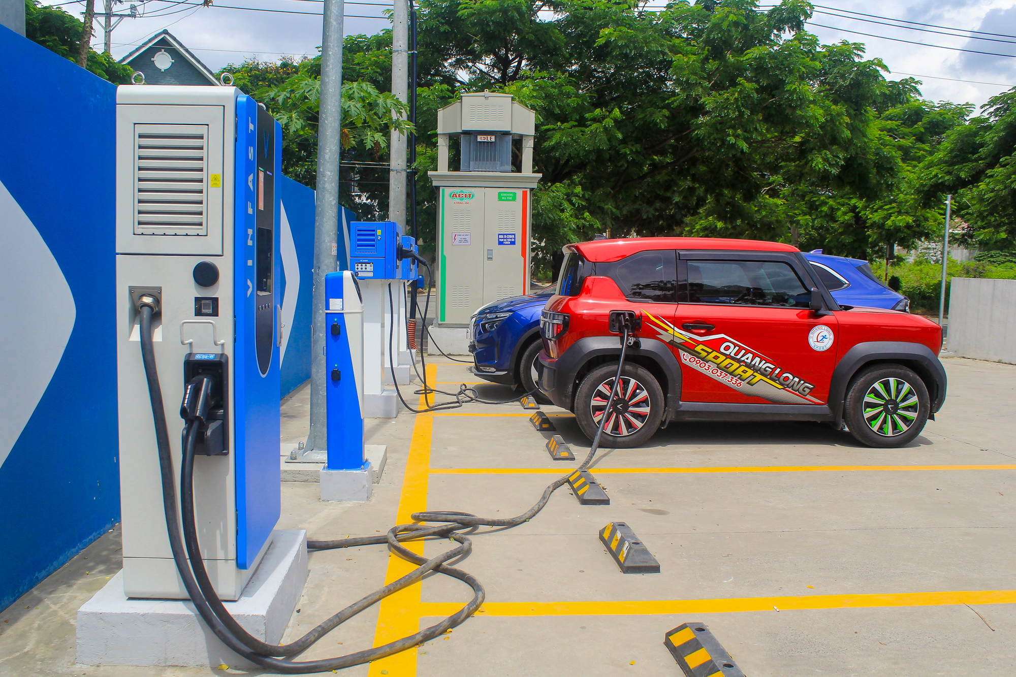 Trạm sạc xe điện phủ khắp nơi, tốc độ triển khai gấp đôi dự kiến, kế hoạch 10.000 tỷ của ông Phạm Nhật Vượng dần thành hiện thực - Ảnh 3