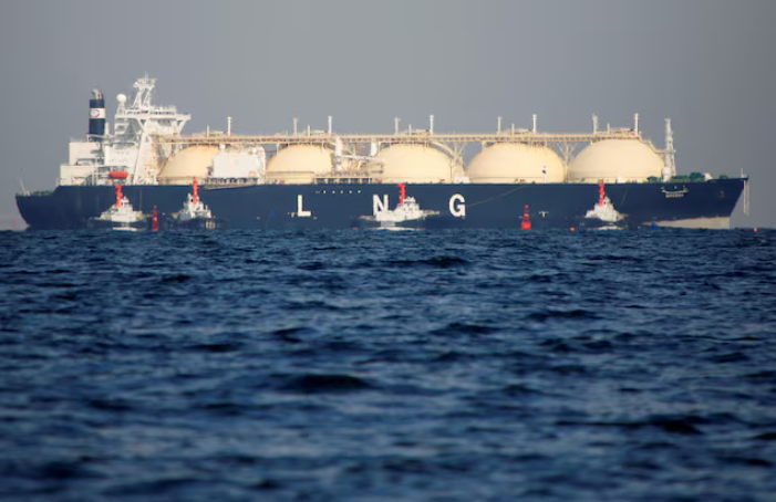 Cứu tinh LNG của châu Âu bất ngờ gặp khó: Vừa ‘chốt đơn’ 160 chuyến hàng để giải quyết thiếu hụt, người dân thường xuyên bị mất điện - Ảnh 1