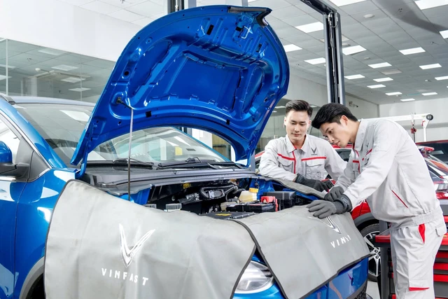 Đại lý VinFast bất ngờ tung ưu đãi hiếm có: Khách mang xe đi sửa được tặng tiền - Ảnh 1