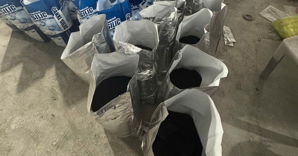 Phát hiện 60 tấn sản phẩm xử lý môi trường nuôi trồng thủy sản không rõ nguồn gốc, không đủ điều kiện sản xuất