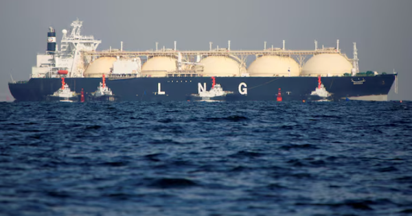 Cứu tinh LNG của châu Âu bất ngờ gặp khó: Vừa ‘chốt đơn’ 160 chuyến hàng để giải quyết thiếu hụt, người dân thường xuyên bị mất điện