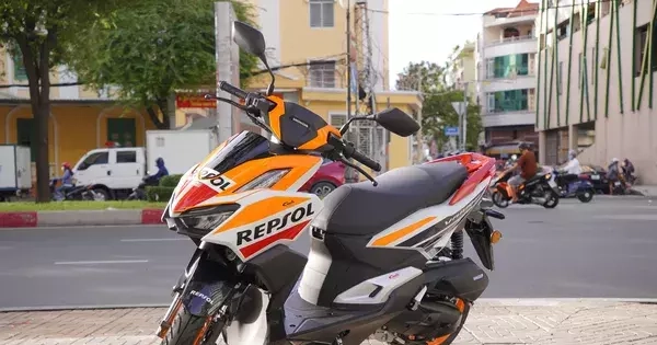 Cận cảnh Honda Vario bản giới hạn Repsol vừa về Việt Nam