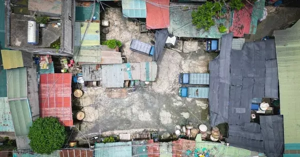 Bên trong chợ đầu mối thủy sản lớn nhất Thủ đô: Xuống cấp, chật chội, nhếch nhác