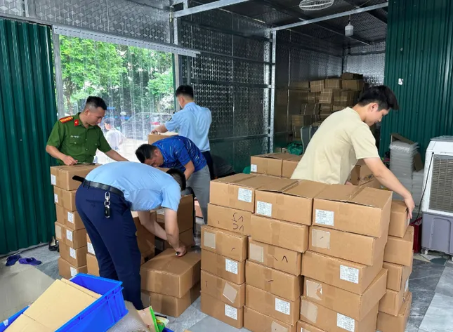 Bát nháo thị trường mỹ phẩm: Người tiêu dùng lãnh đủ - Ảnh 1