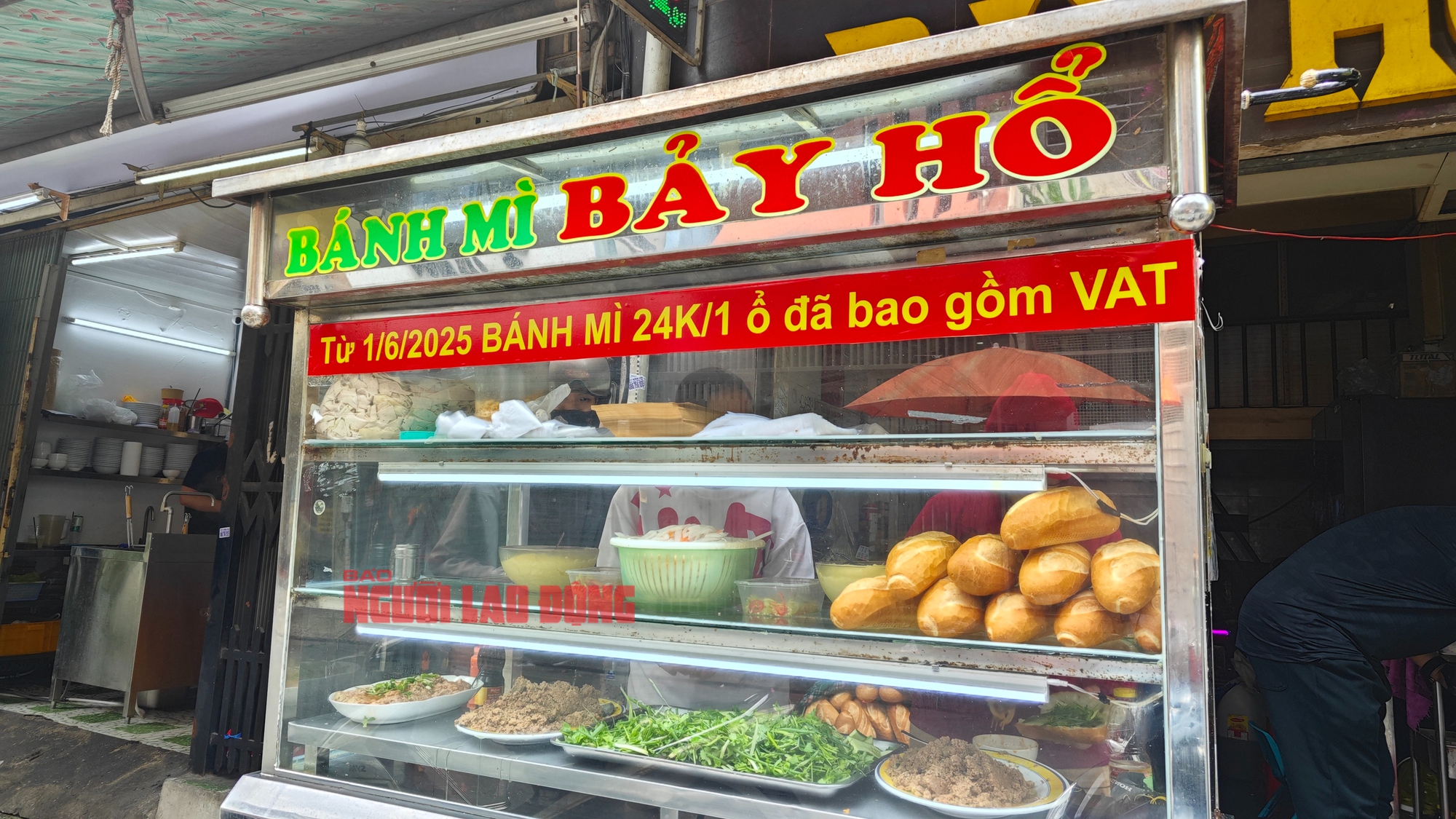 Ổ bánh mì, tô phở rục rịch tăng giá 2.000 – 5.000 đồng - Ảnh 1