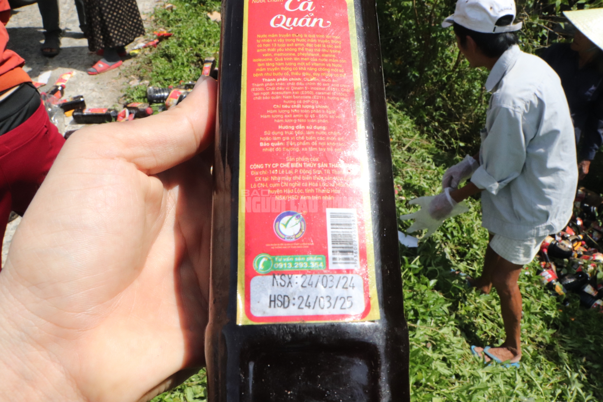 Nguồn gốc hàng ngàn chai nước mắm bị vứt bỏ ở Quảng Nam - Ảnh 7