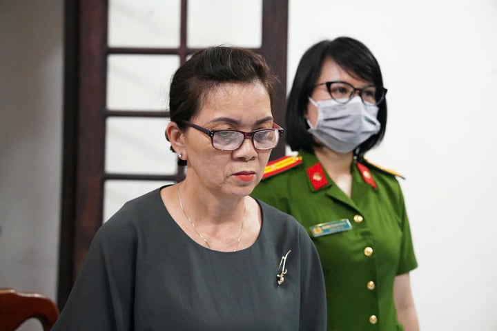 Phát hiện cơ sở 'phù phép' đậu tương, hạt bắp thành cà phê xay ở Huế - Ảnh 1