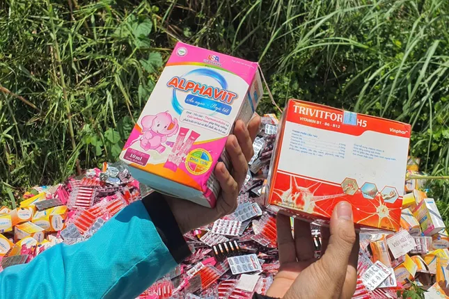 Giám đốc nói lý do vứt bỏ hàng nghìn hộp thực phẩm chức năng ở TPHCM - Ảnh 4