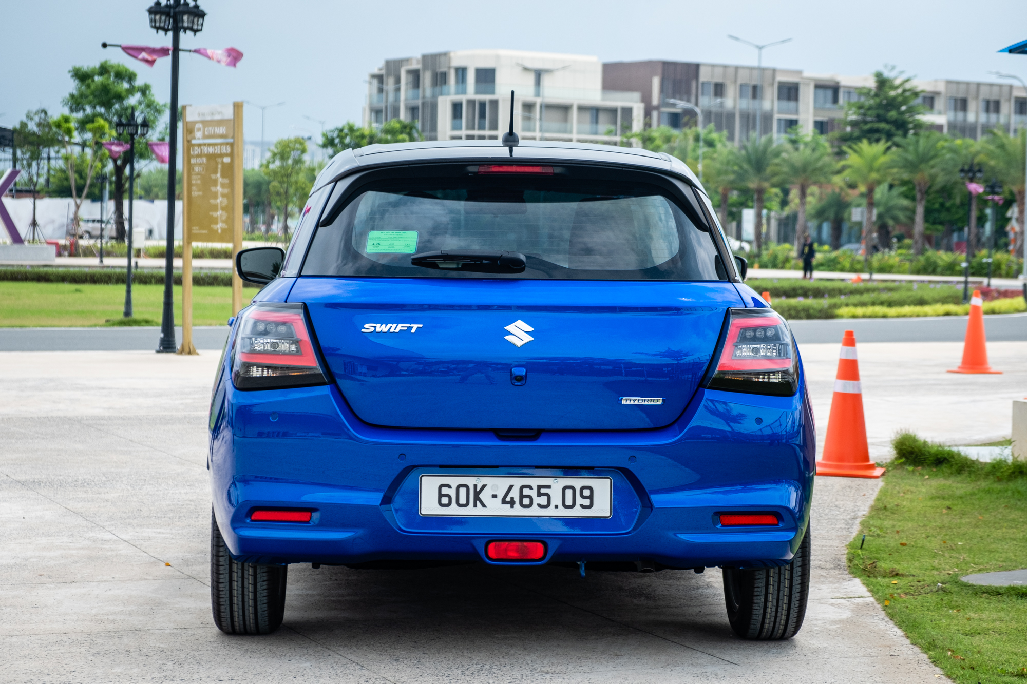 Suzuki Swift 2025 ra mắt Việt Nam: Giá 569 triệu, máy hybrid, 6 tính năng ADAS, đấu Mazda2 hatchback - Ảnh 8