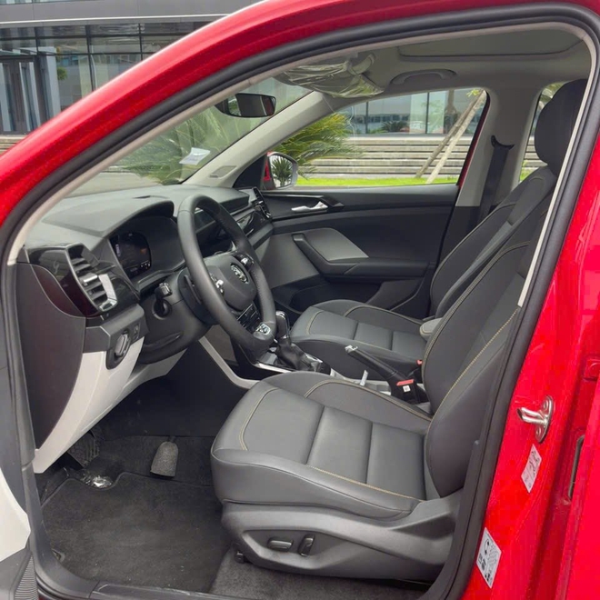 Ảnh thực tế 2 bản Skoda Kushaq tại Việt Nam: Giá dự kiến từ dưới 600 triệu đồng, ra mắt tháng này cạnh tranh Xforce, Creta - Ảnh 10