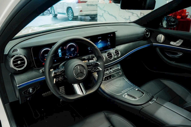 Mercedes-Benz E-Class 'dọn kho' giảm giá còn hơn 1,7 tỷ đồng tại đại lý: Ngang giá lăn bánh Camry, chờ đời mới ra mắt đấu 5 Series - Ảnh 5