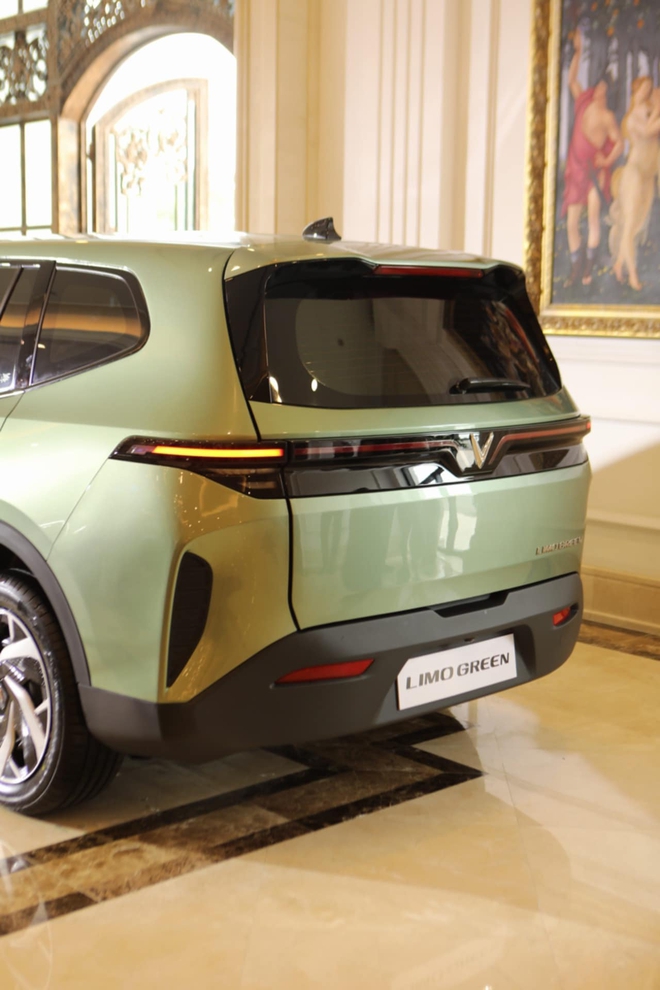 Ảnh thật xe VinFast chỉ do 1 người Việt thiết kế: To ngang Innova rẻ hơn gần 100 triệu, bảo hành ra sao? - Ảnh 8