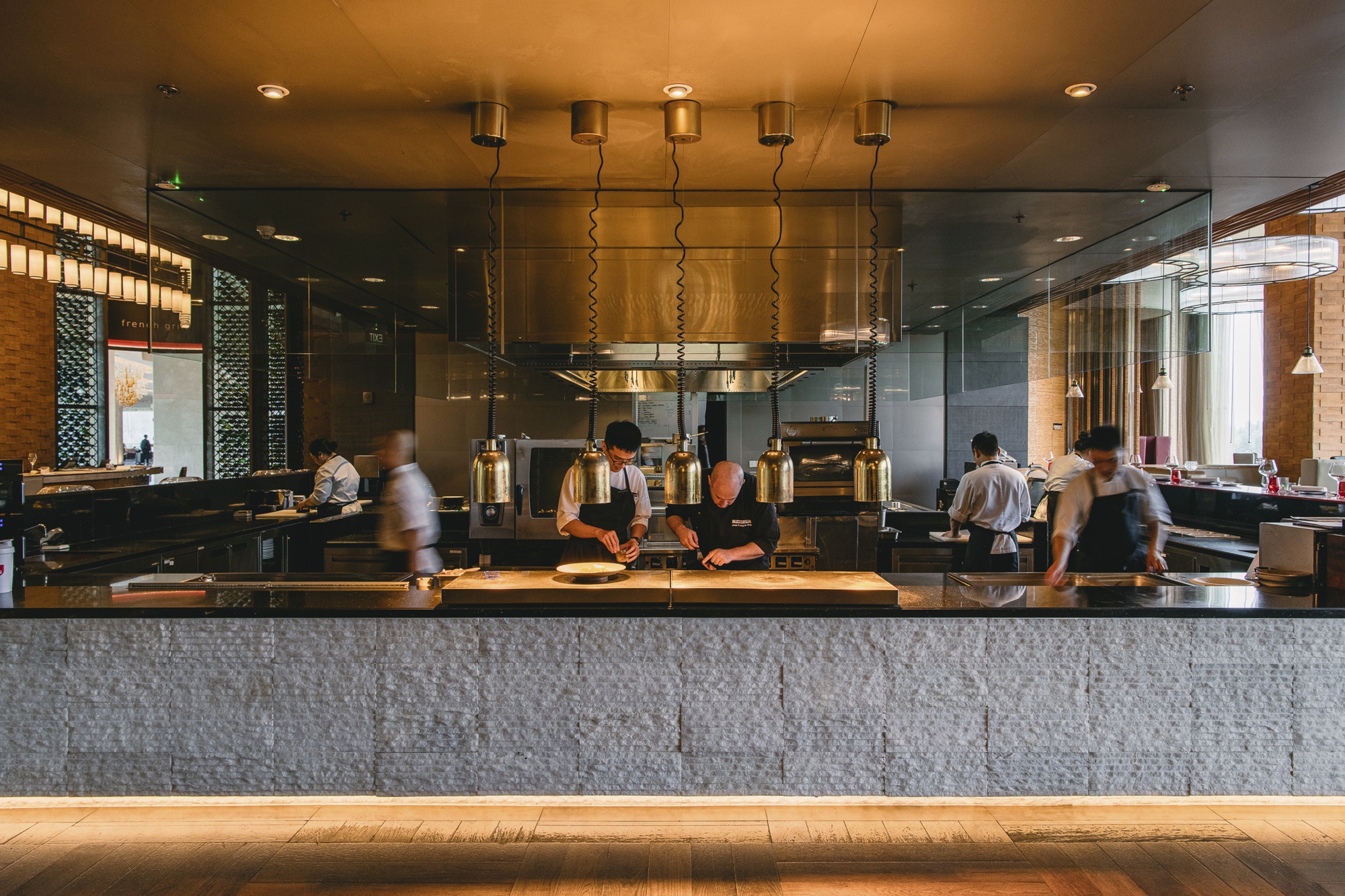 Từ BLACKPINK đến đạt sao Michelin, nhà hàng trong khách sạn đang đại thắng lớn? - Ảnh 3