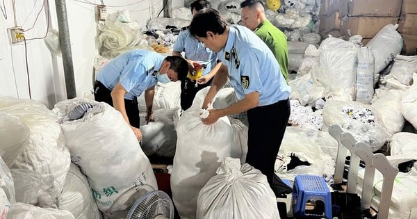 Giày Adidas, Nike, Puma giả, giá vài trăm nghìn một đôi bán khắp nơi ở TP.HCM