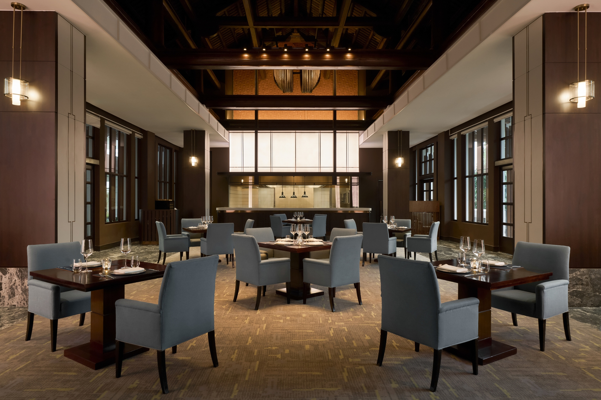 Từ BLACKPINK đến đạt sao Michelin, nhà hàng trong khách sạn đang đại thắng lớn? - Ảnh 2