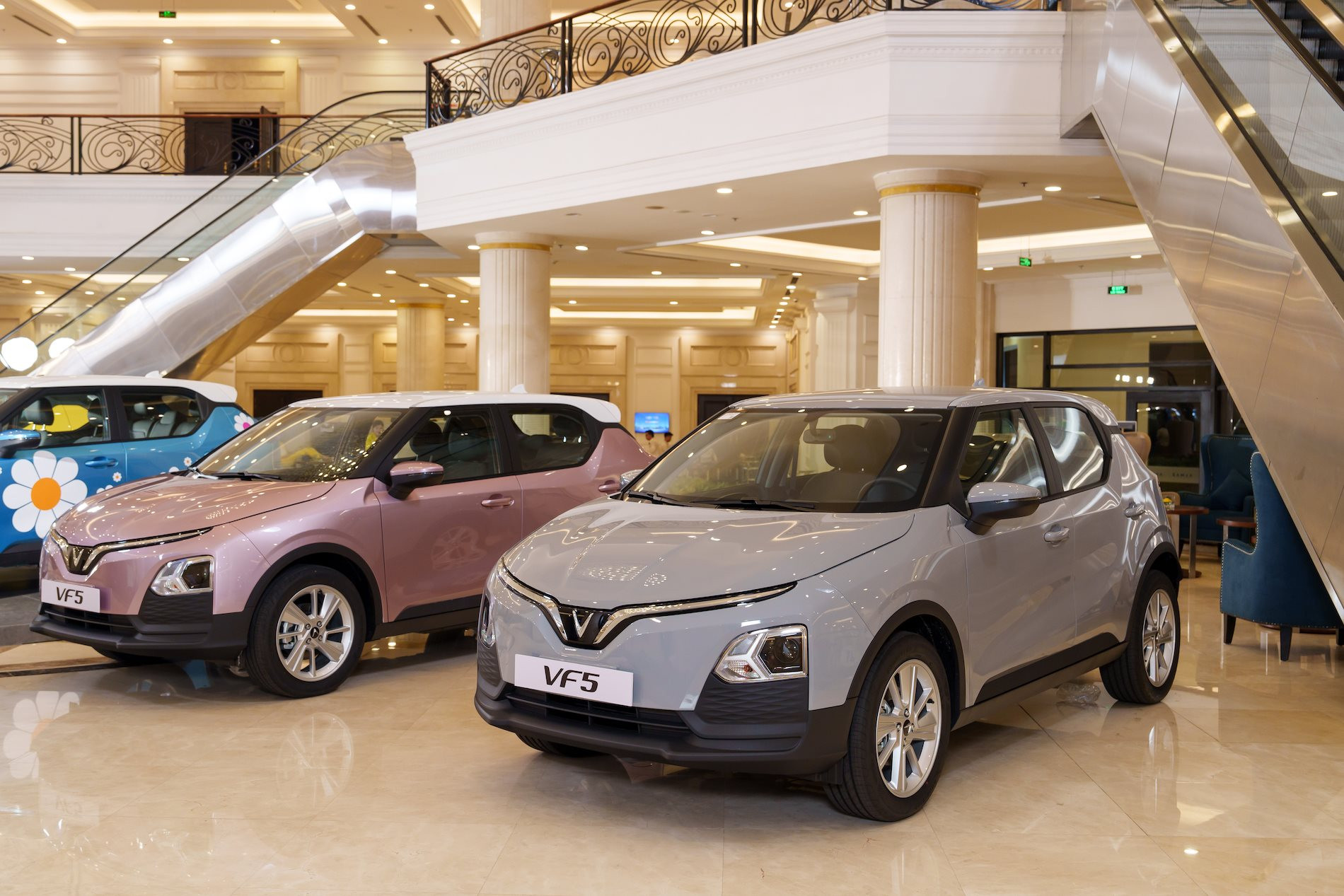 Top 10 ô tô bán chạy nhất tháng 5/2025: Bộ đôi VinFast bán gấp 3 lần đối thủ, một mẫu xe Ford gây bất ngờ - Ảnh 1