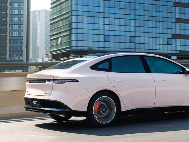 Nissan N7 vừa về Việt Nam 'cháy hàng' tại thị trường sát vách: Chốt trung bình 400 xe/ngày, giá quy đổi chỉ từ hơn 430 triệu đồng - Ảnh 7