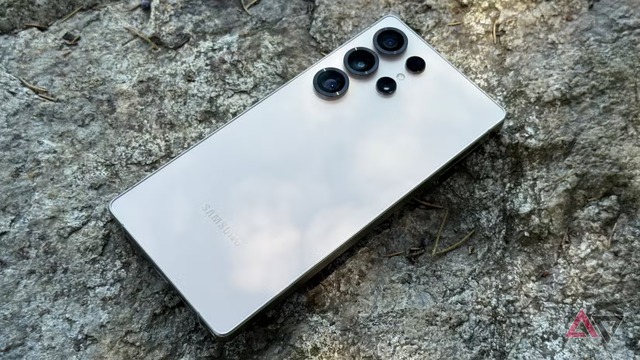 Chuyên gia review: "Có thể chọn mẫu điện thoại hơn 5 triệu này thay vì S25 Ultra đắt tiền" - Ảnh 3