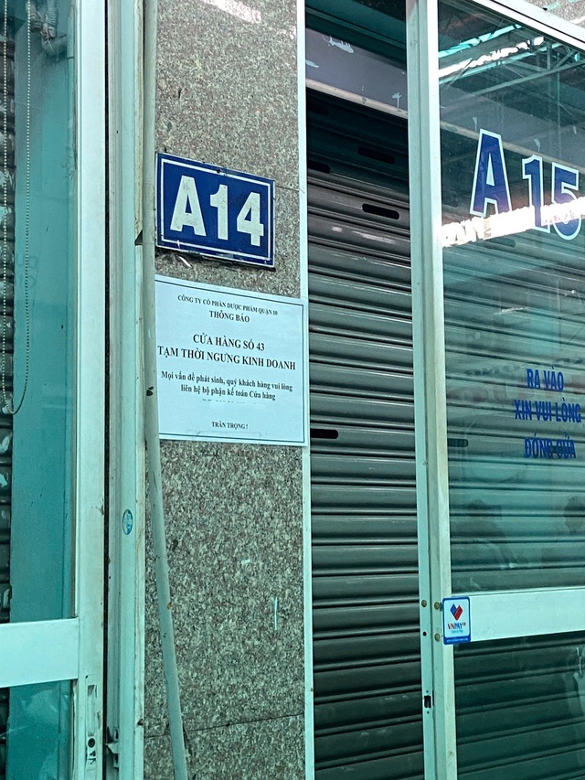 Khung cảnh lạ lùng tại chợ thuốc quận 10 - TP.HCM: Hàng loạt quầy cửa đóng then cài, 1 chủ hiệu thuốc phải thốt lên điều khó hiểu - Ảnh 4