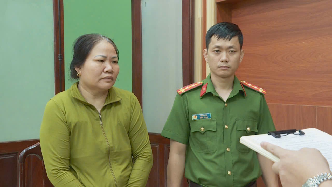 Khởi tố cặp vợ chồng bán hàng chục tấn cà phê bột giả ra thị trường - Ảnh 2