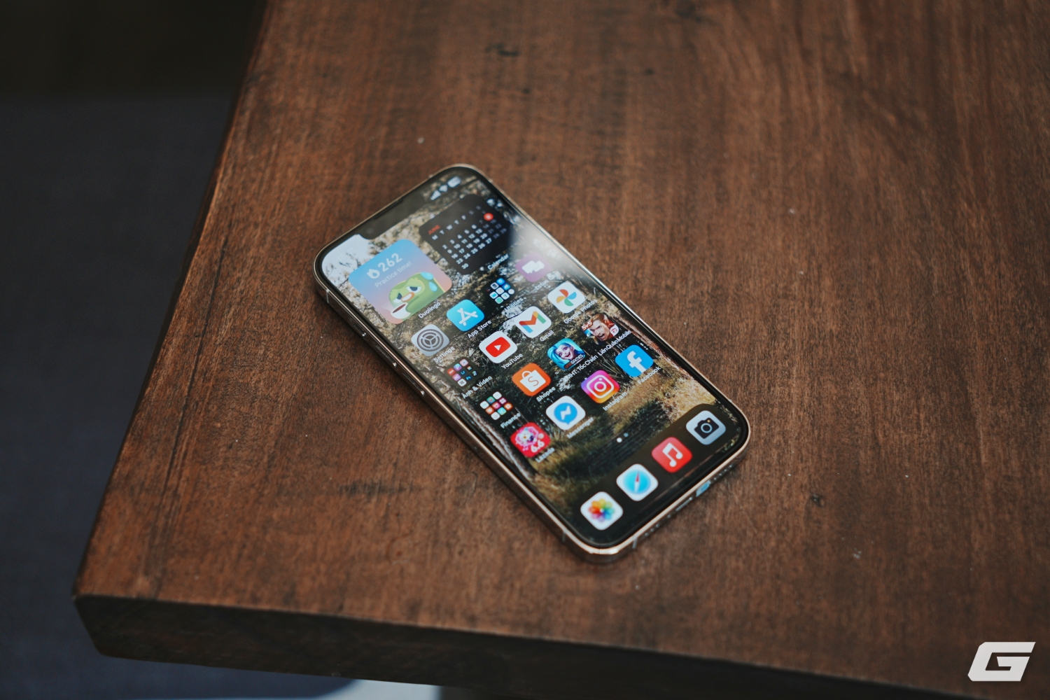 iPhone 13 Pro sau 2 năm: Mặt lưng vỡ nát, pin còn 82%, không muốn lên đời nhưng có thể phải nghĩ lại vì iOS 26 - Ảnh 6