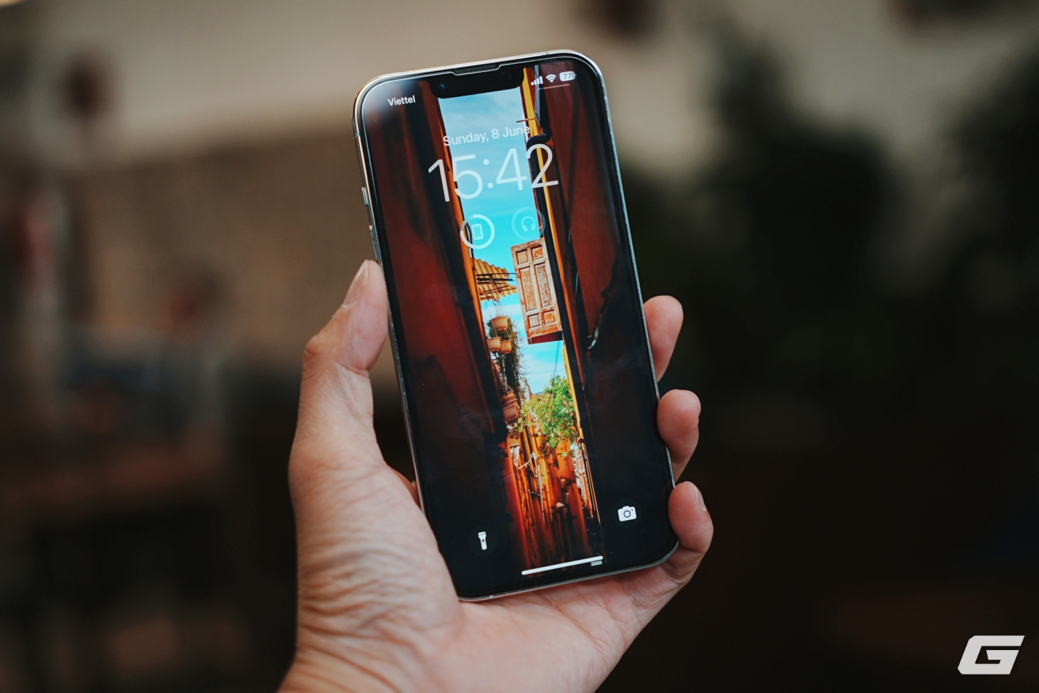 iPhone 13 Pro sau 2 năm: Mặt lưng vỡ nát, pin còn 82%, không muốn lên đời nhưng có thể phải nghĩ lại vì iOS 26 - Ảnh 14