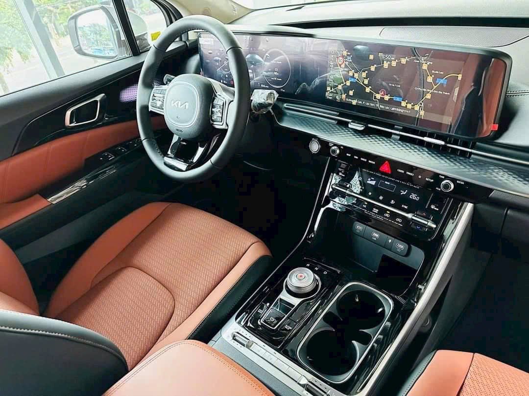 Kia Carnival bản xăng cao nhất giảm tới 210 triệu đồng tại đại lý, giá thực tế còn 1,549 tỷ đồng nhưng phải đánh đổi 1 thứ - Ảnh 4