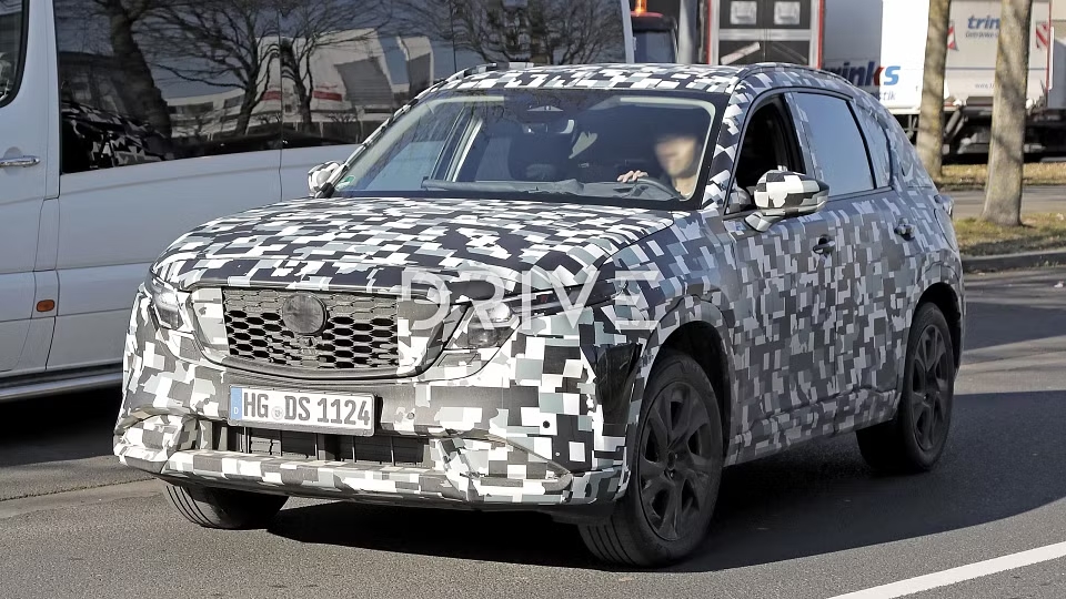 Mazda CX-5 thế hệ mới lộ mặt không che: Có thêm nét của Mercedes, BMW nhưng vẫn dễ nhầm thành facelift, dân mạng phải thốt lên 'thiết kế quá nhàn' - Ảnh 3