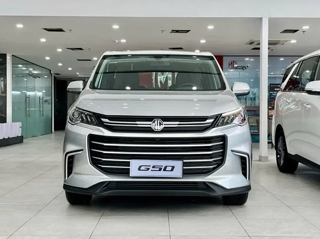 Những mẫu ô tô ra mắt Việt Nam chưa lâu đã giảm giá - Ảnh 3