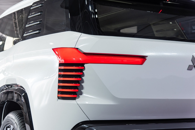 Xem thực tế Mitsubishi DST Concept ngoài đời thực: Hàng 3 cực rộng, có ADAS, nhiều điểm giống Xforce đang bán chạy - Ảnh 8