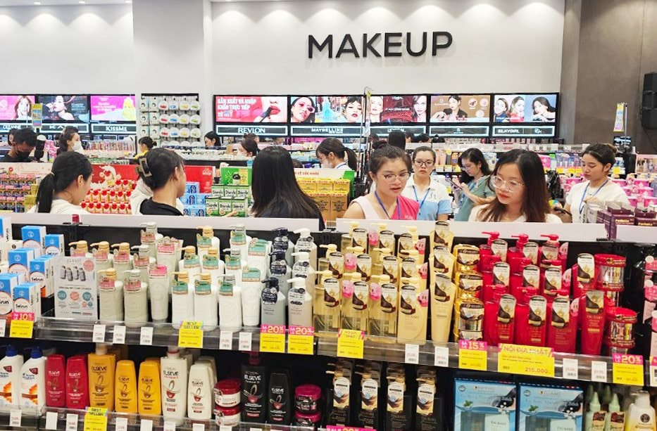 Bộ Y tế thu hồi 294 phiếu công bố mỹ phẩm, nhiều thương hiệu quen mặt như Oxy, Pantene, Biore, Anessa, Muji, Chacott, SK-II... - Ảnh 1