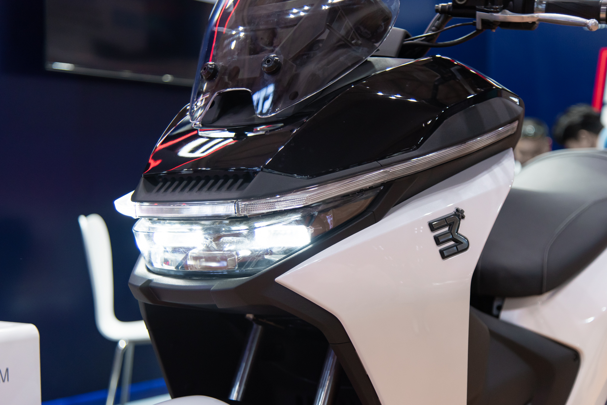 E3 Mobility Deux7 - Xe máy điện Hàn Quốc mới lạ về Việt Nam: Giá dự kiến 100 triệu đồng, nhỏ hơn SH, chạy 120km/sạc - Ảnh 3